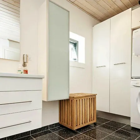 Three-bedroom Holiday In 5 בית נופש *